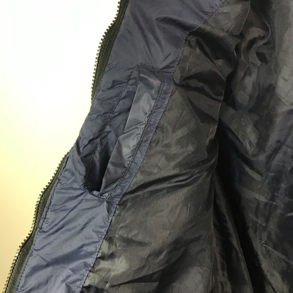 NWT Quilted Vest w/ Hood - Picture 5 of 5